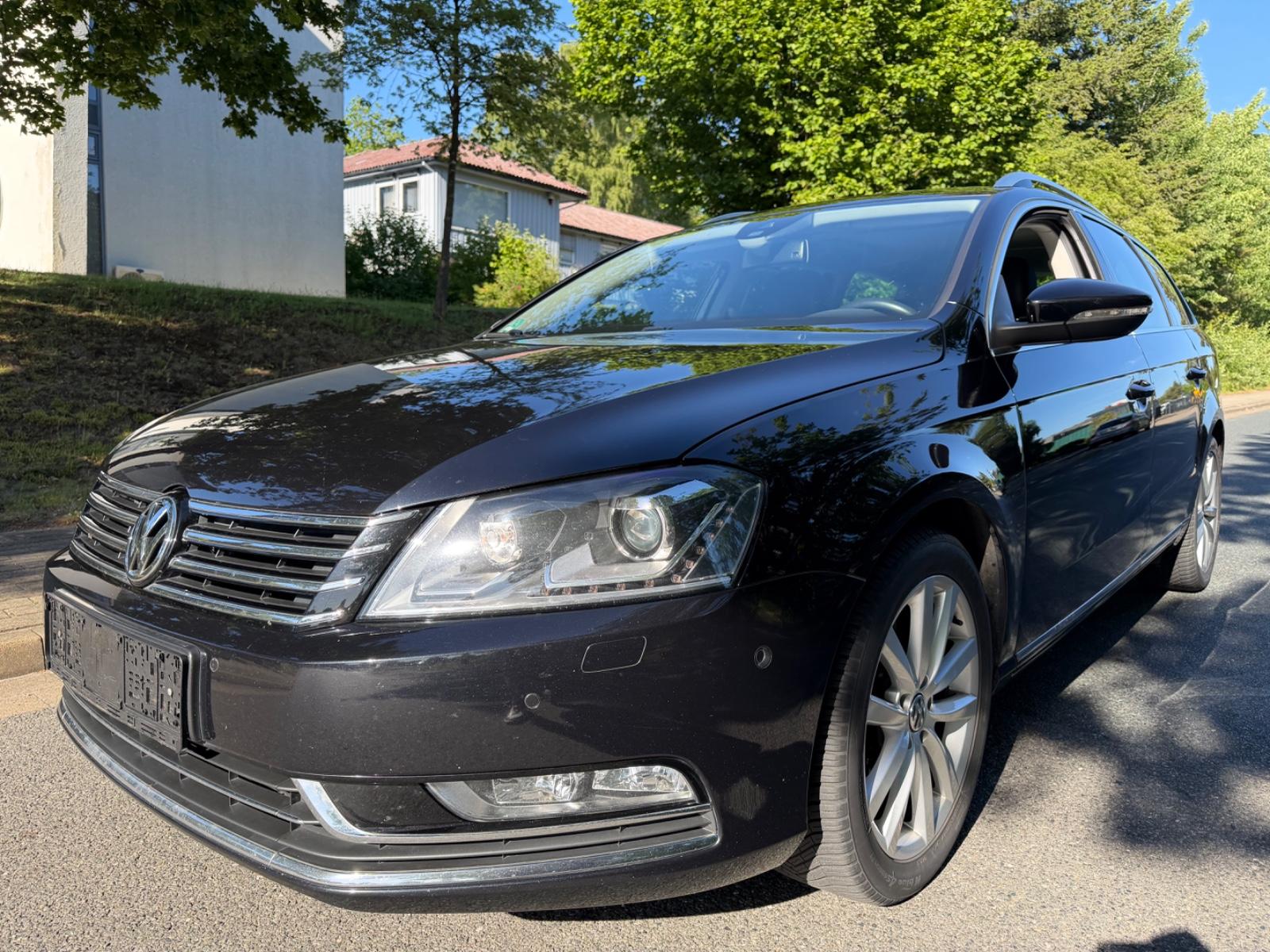 Volkswagen Passat Variant Highline 2.0 TDI*DSG*KAMERA*XENON