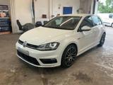 Volkswagen Golf VII Lim. Lounge R-Line/Kamera - Volkswagen Golf R line mit Diesel-Antrieb