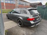 BMW 525i A Touring TÜV+ALU+Navi - BMW 525 aus 2005: Kombi