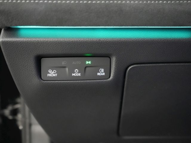 Passat Variant R-LINE TDI DSG+AHK+NAVI+LED MATRI