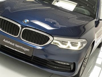 Fahrzeugabbildung BMW 540d xD Sport Line Kamera DAB H/K HUD Keyles 19"