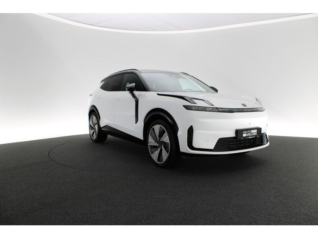 Lynk & Co 08