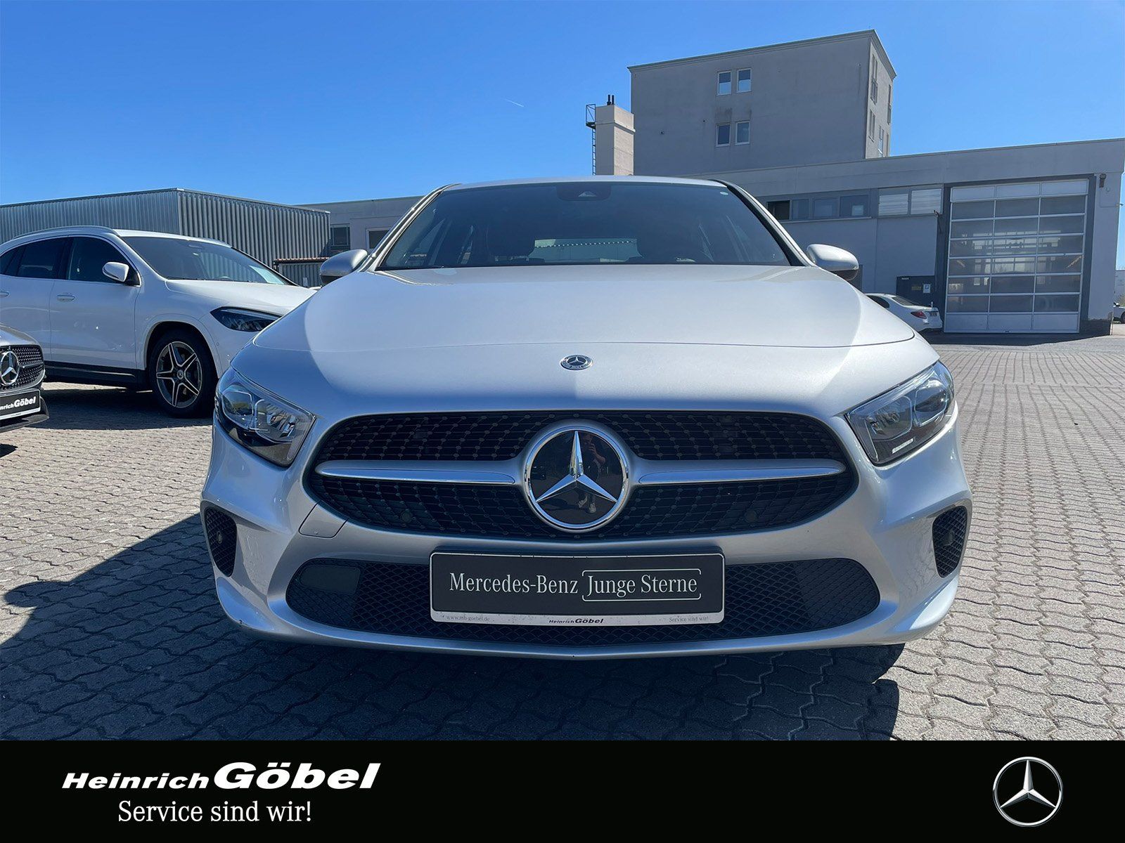 Fahrzeugabbildung Mercedes-Benz A 200 PROGRESSIVE*LED*CARPLAY*AMBIENTEBELEUCHTUN