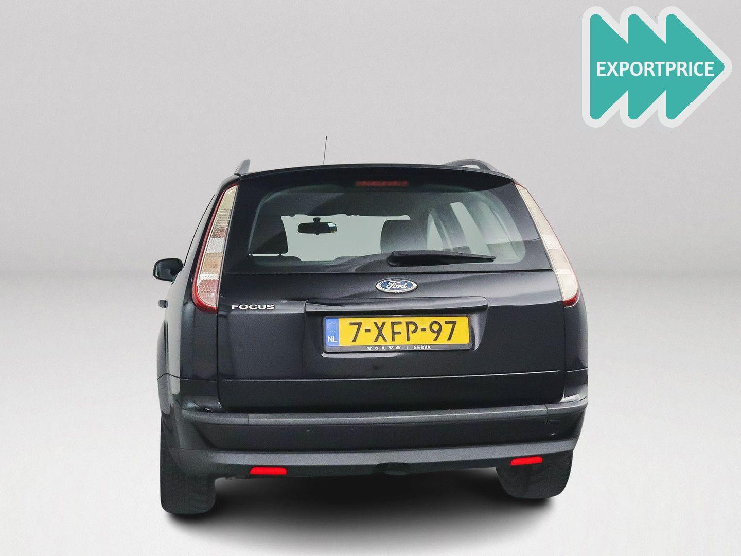 Ford Focus 2009 — photo 10