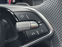 SKODA Kamiq Monte Carlo MATRIX PLA SHZ VC 5 J Garantie