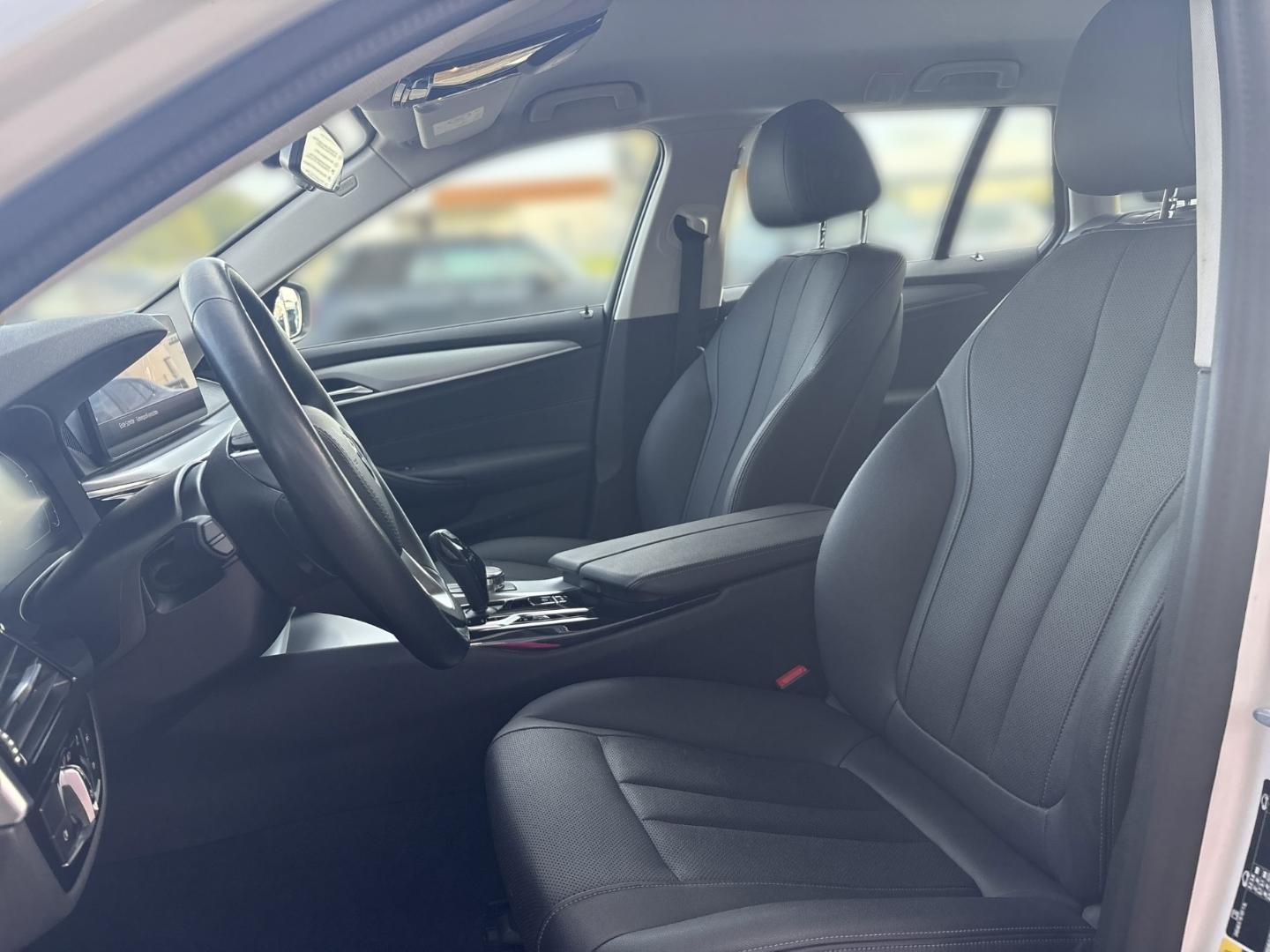 BMW 530 e Touring Hybrid AHK Navi HeadUp DrivingAss