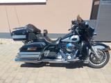 Harley-Davidson FLHTCU - HARLEY-DAVIDSON FLHTCU