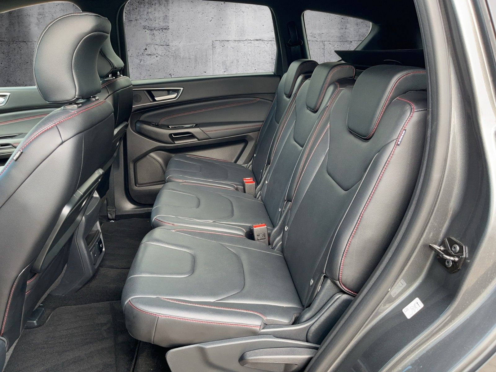 Fahrzeugabbildung Ford S-Max S-MAX Hybrid ST-Line