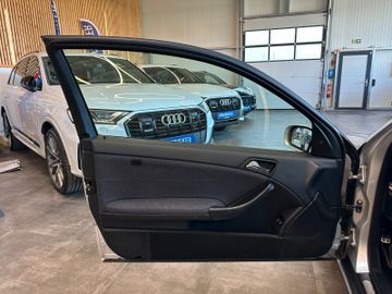 Mercedes-Benz C 180 Kompressor *Navi*TÜV*AHK*TOP*