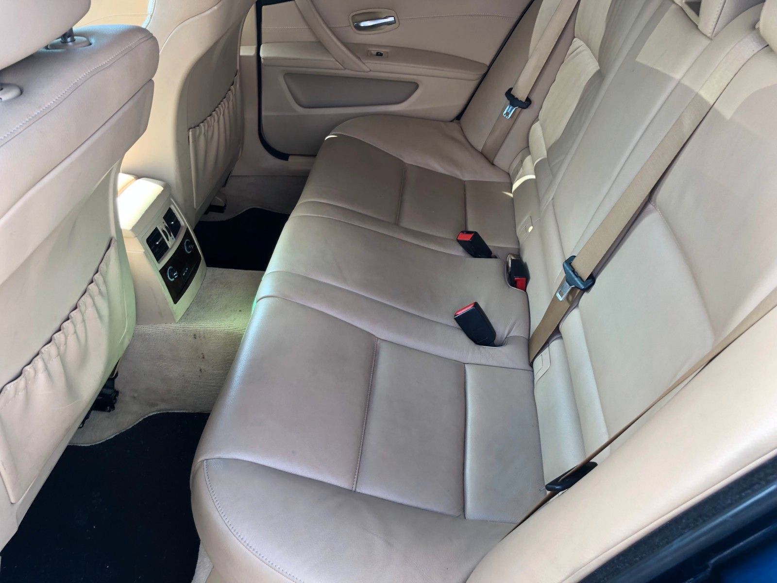 Fahrzeugabbildung BMW 525 Touring Shadow-Line