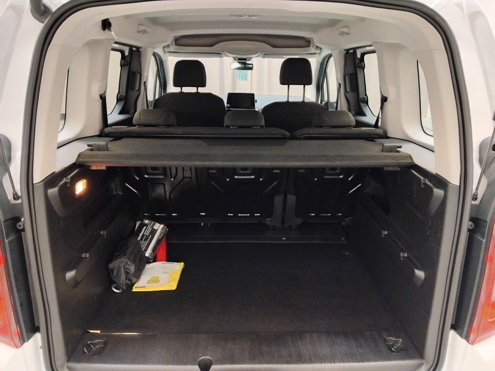 Opel Combo (01/2021, Benzin)