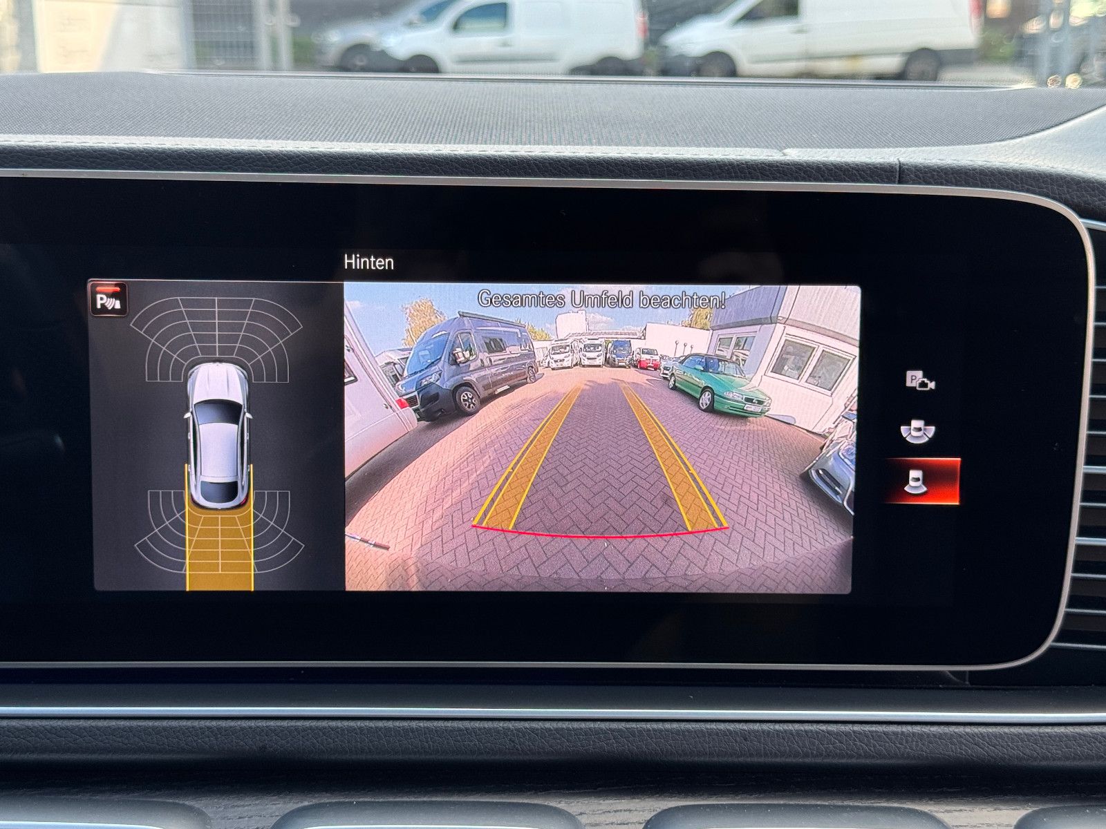 Fahrzeugabbildung Mercedes-Benz GLE 400 d Coupe AMG LINE PANO AIRMATIC 21 ZOLL
