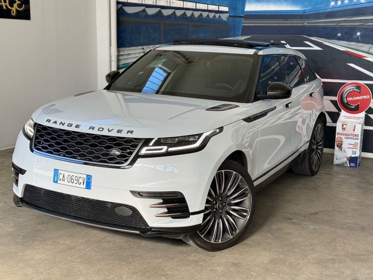 Land Rover Range Velar 2.0D I4 240 CV R-Dynamic