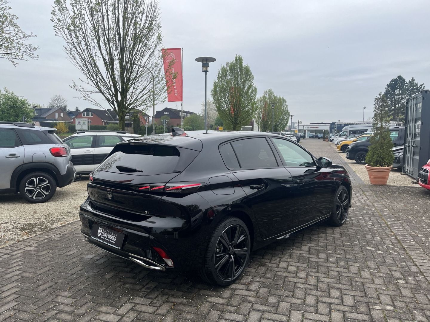 Fahrzeugabbildung Peugeot 308 Hybrid 1.2 GT136 e-DSC6 Navi Soundsystem
