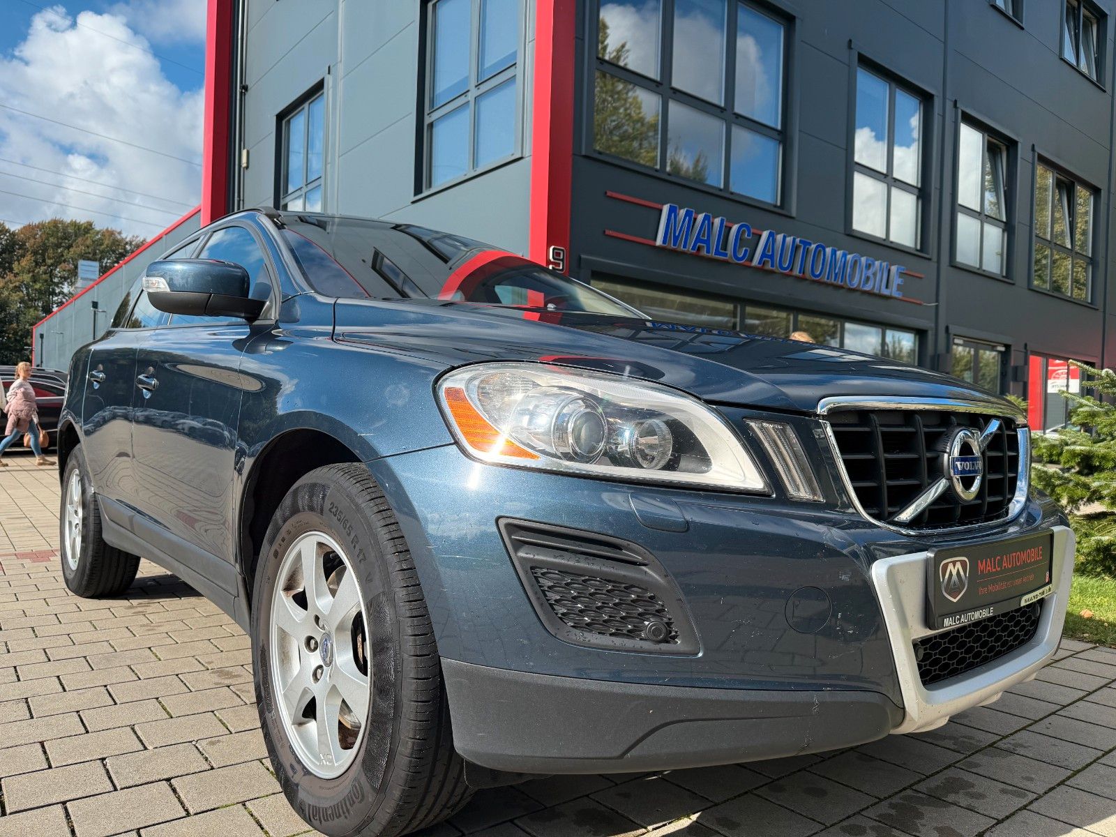 Volvo XC 60 Kinetic AWD(Tüv&Insp.neu)