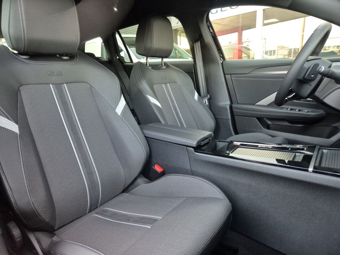 Fahrzeugabbildung Opel Astra 1.5 D EU6e L Sports Tourer GS HUD Navi 360