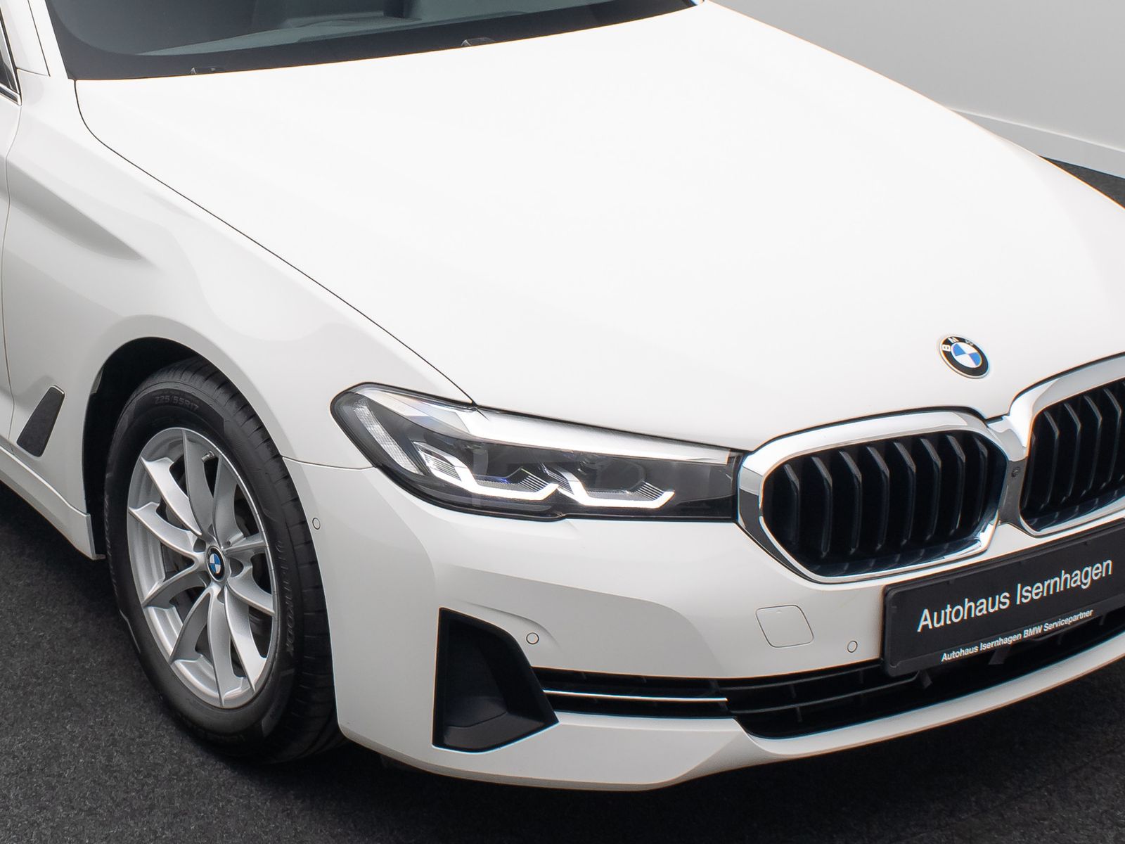 Fahrzeugabbildung BMW 530d xD ACC 360°Memory DAB DisplKey AHK Standhz