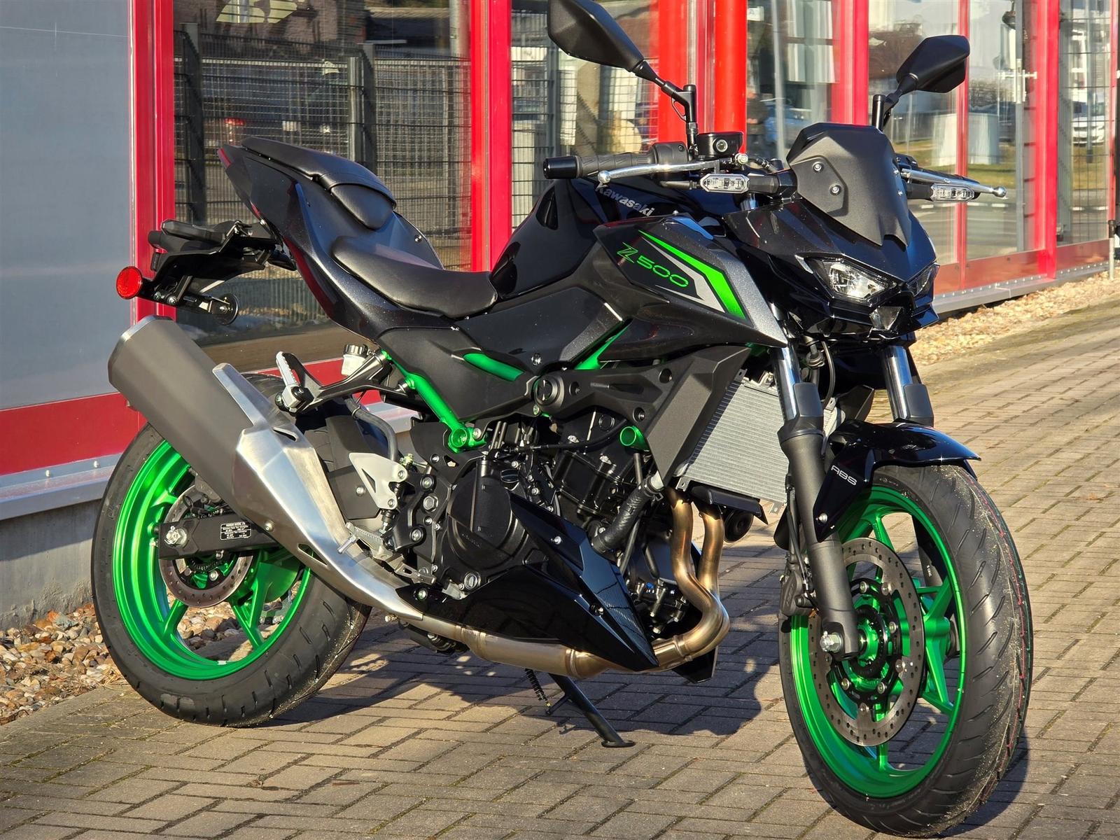 Kawasaki Z 500 SE Neu, Modell 2026, sofort verfügbar!