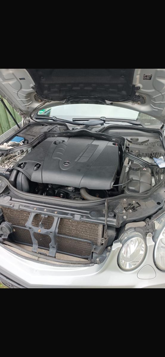 Mercedes-Benz E 220 CDI T BlueEFFICIENCY AVANTGARDE AVANTGARDE