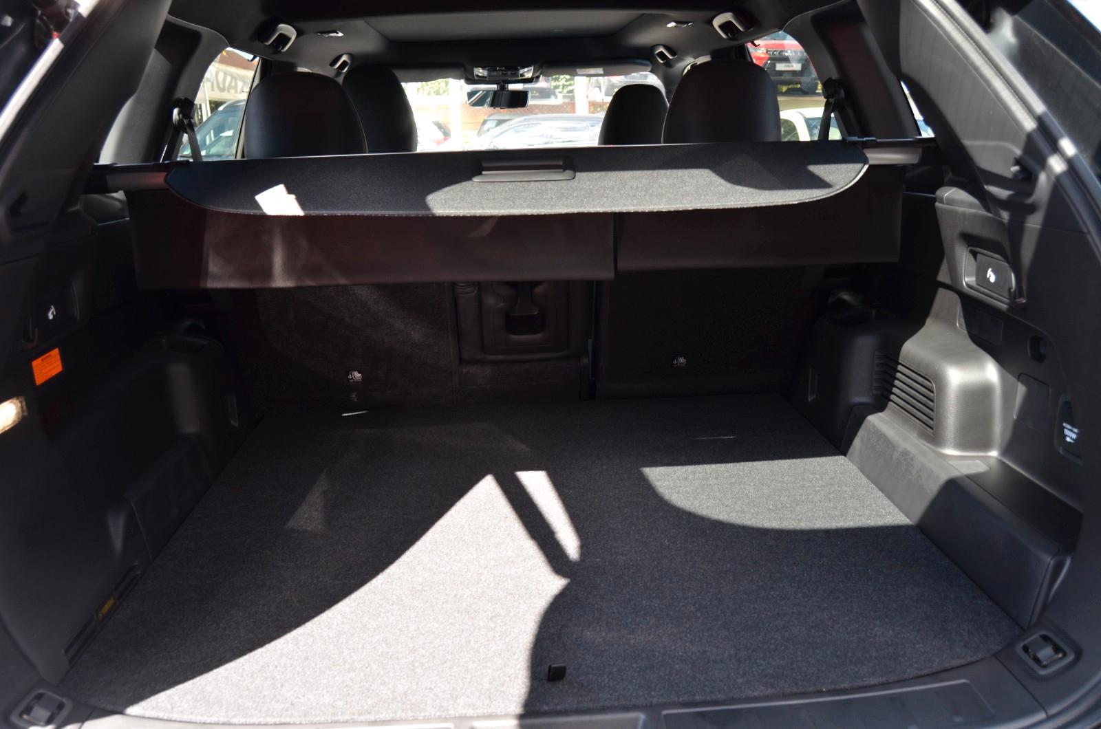 Mitsubishi Outlander 2.4 PHEV DIAMANT TOP AT 4WD LEDER MJ26