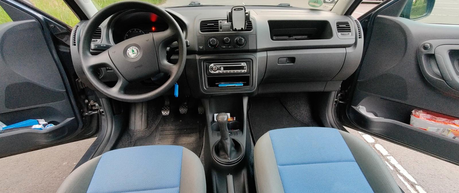 Skoda Fabia 2009 — photo 8
