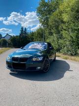 BMW 330xi Coupé - - BMW 330 mit Benzin-Antrieb: Coupe