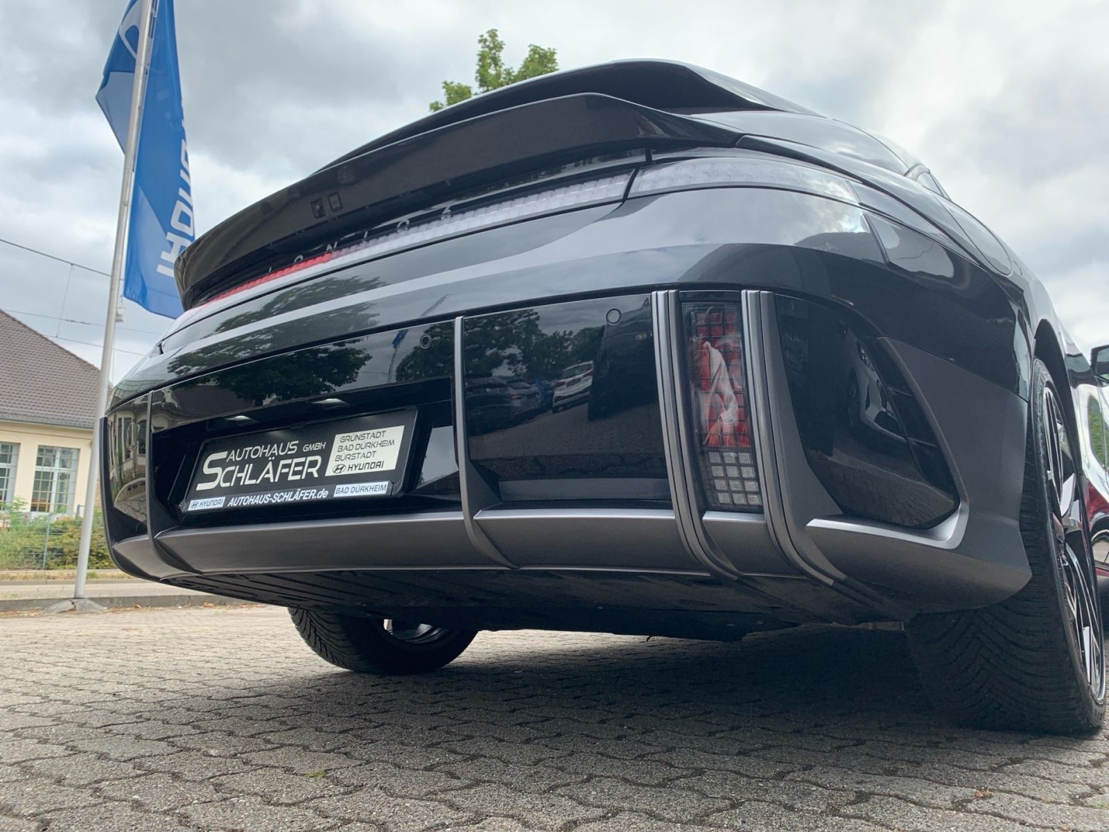 Fahrzeugabbildung Hyundai IONIQ 6 Elektro 77,4 kWh TECHNIQ 20 Zoll Pano Al