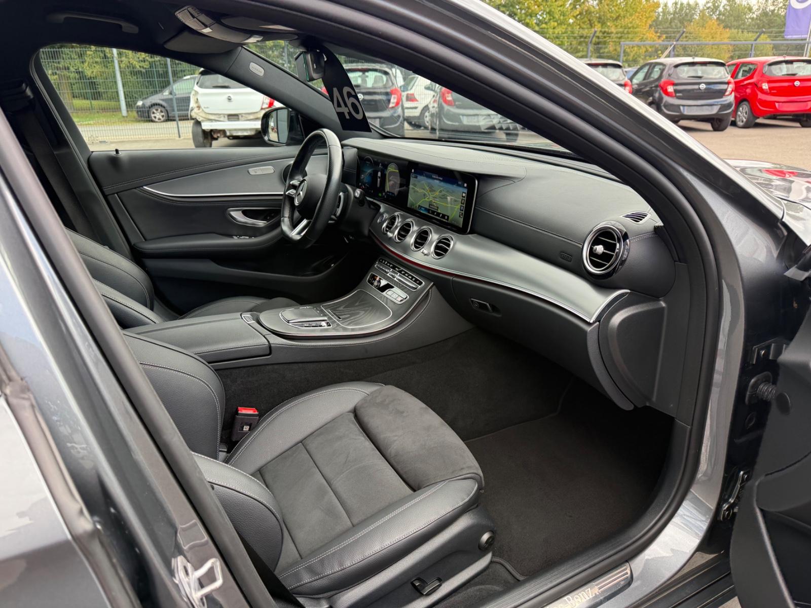 Mercedes-Benz E 220 T Night Edition AMG*ACC*LED*NAVI*CAM*PDC*