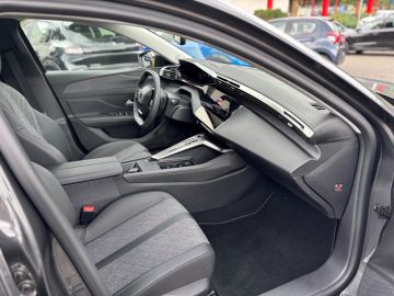 Peugeot 408 - 11