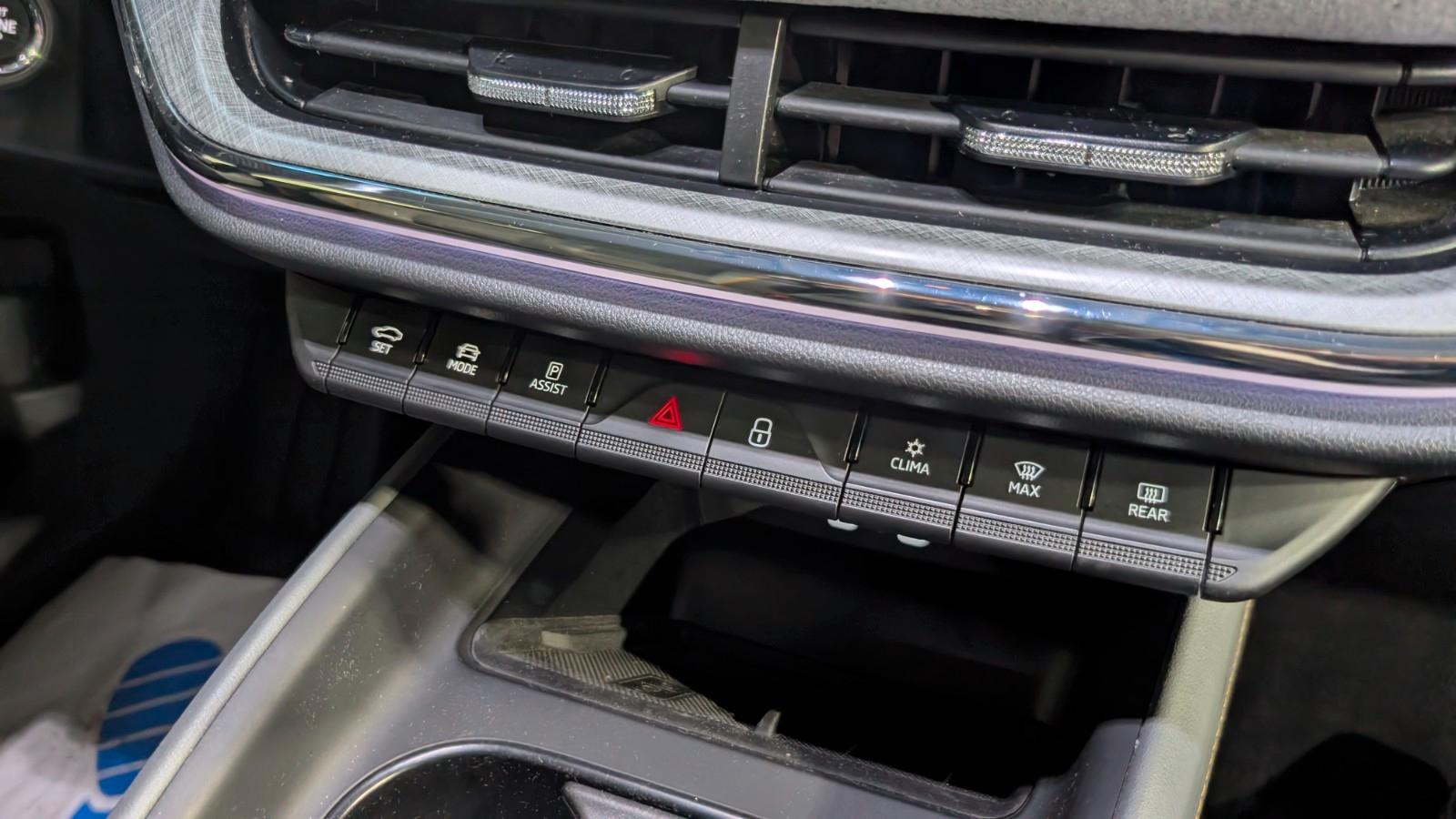 Skoda Enyaq 80 Lounge ACC*HUD*KAM*PANO*MEMO*W-PUMPE
