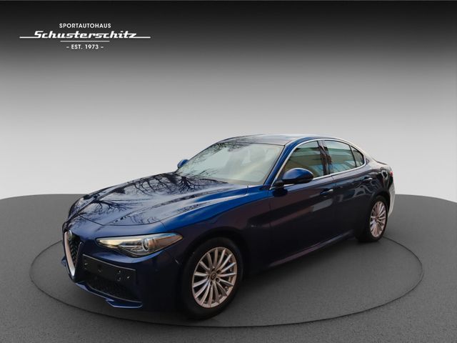 Alfa Romeo Giulia 2.0 TURBO SUPER LUSSO PAK PANO 1HAND KAM