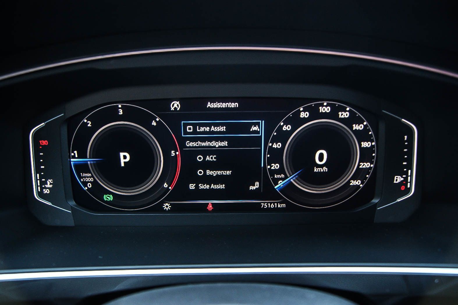 Fahrzeugabbildung Volkswagen Tiguan 2.0TDI 4Motion DSG R-LINE Black Style 19'