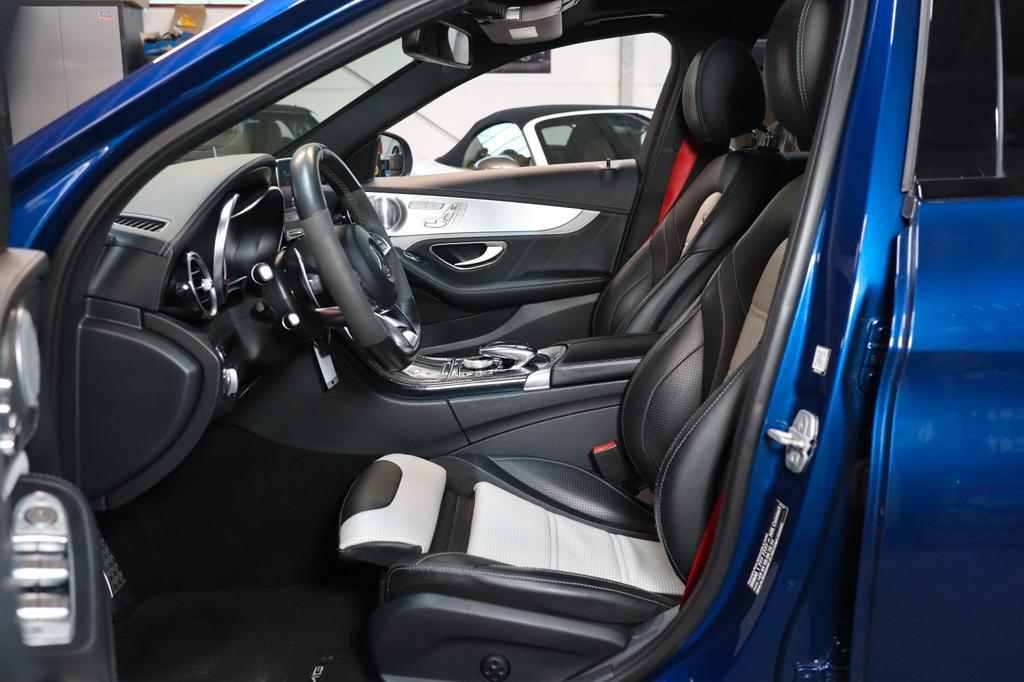 Mercedes-Benz C 63 AMG