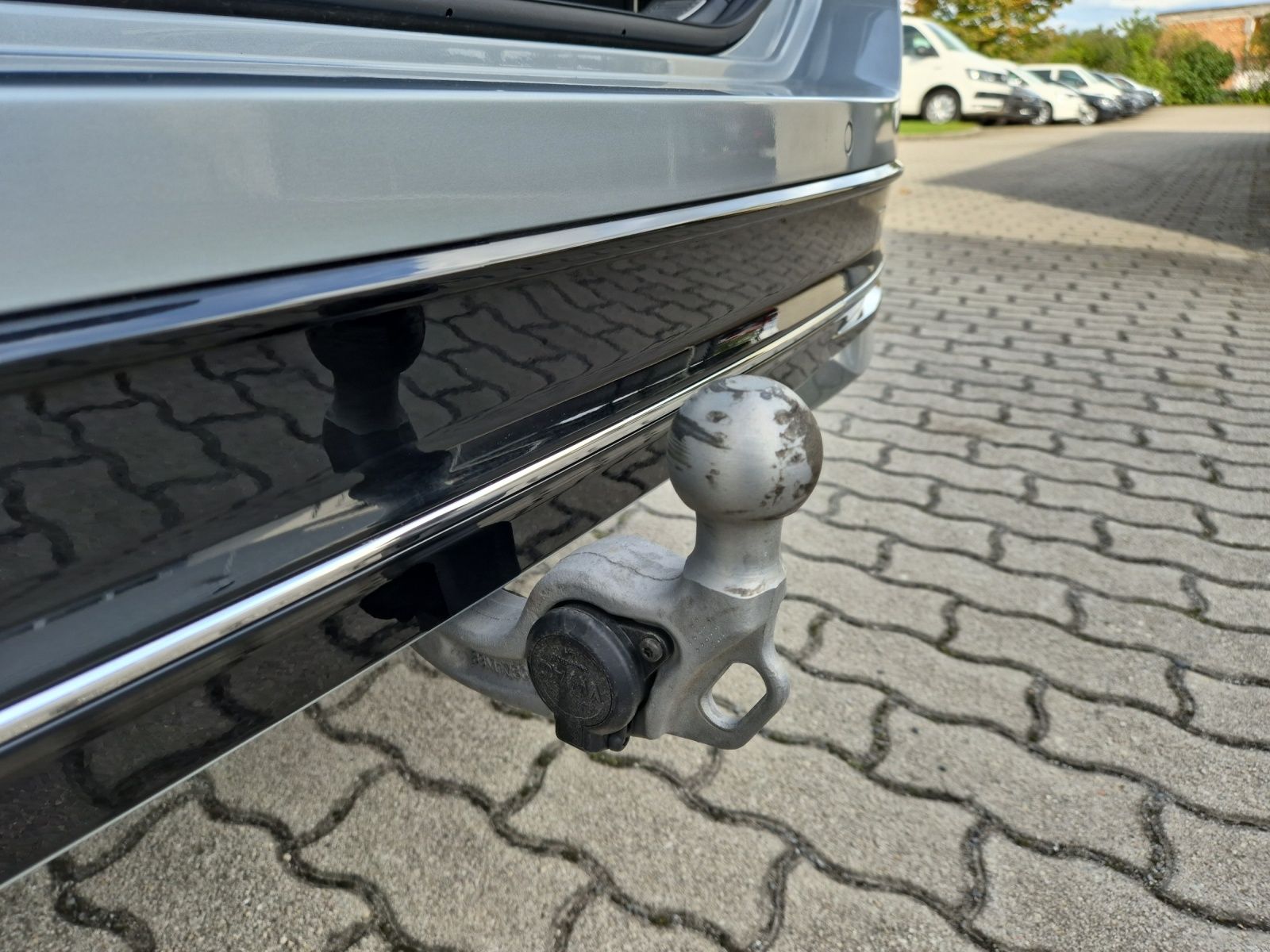 Fahrzeugabbildung Volkswagen Passat TDI Elegance DSG Matrix STH AHK Navi Pano