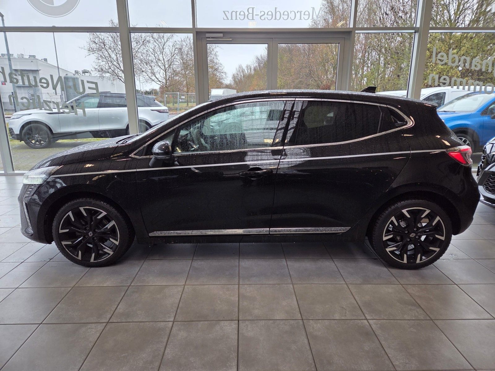 Fahrzeugabbildung Renault Clio V Techno/Winterpaket/Look-Paket/erst 270km!