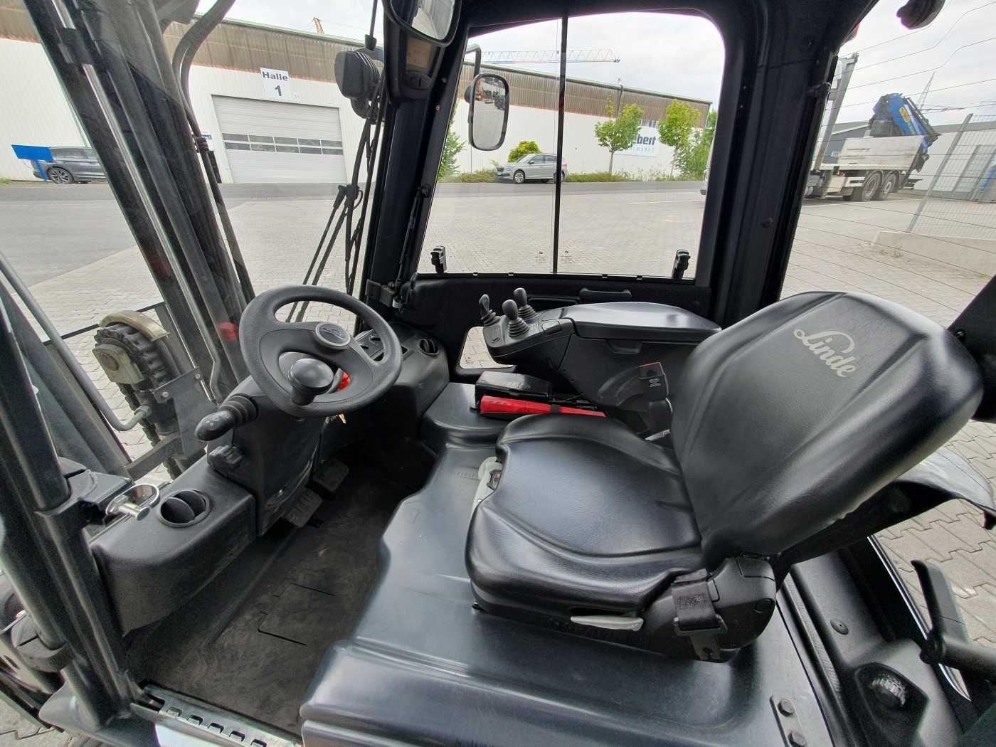 Fahrzeugabbildung Linde E14 - 02 / Triplex: 4.00m! / SS / nur 2.119h!