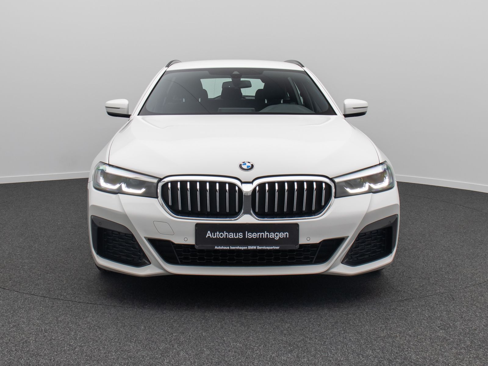 Fahrzeugabbildung BMW 540d xD M Sport Alarm AHK Kamera DAB Parkassist