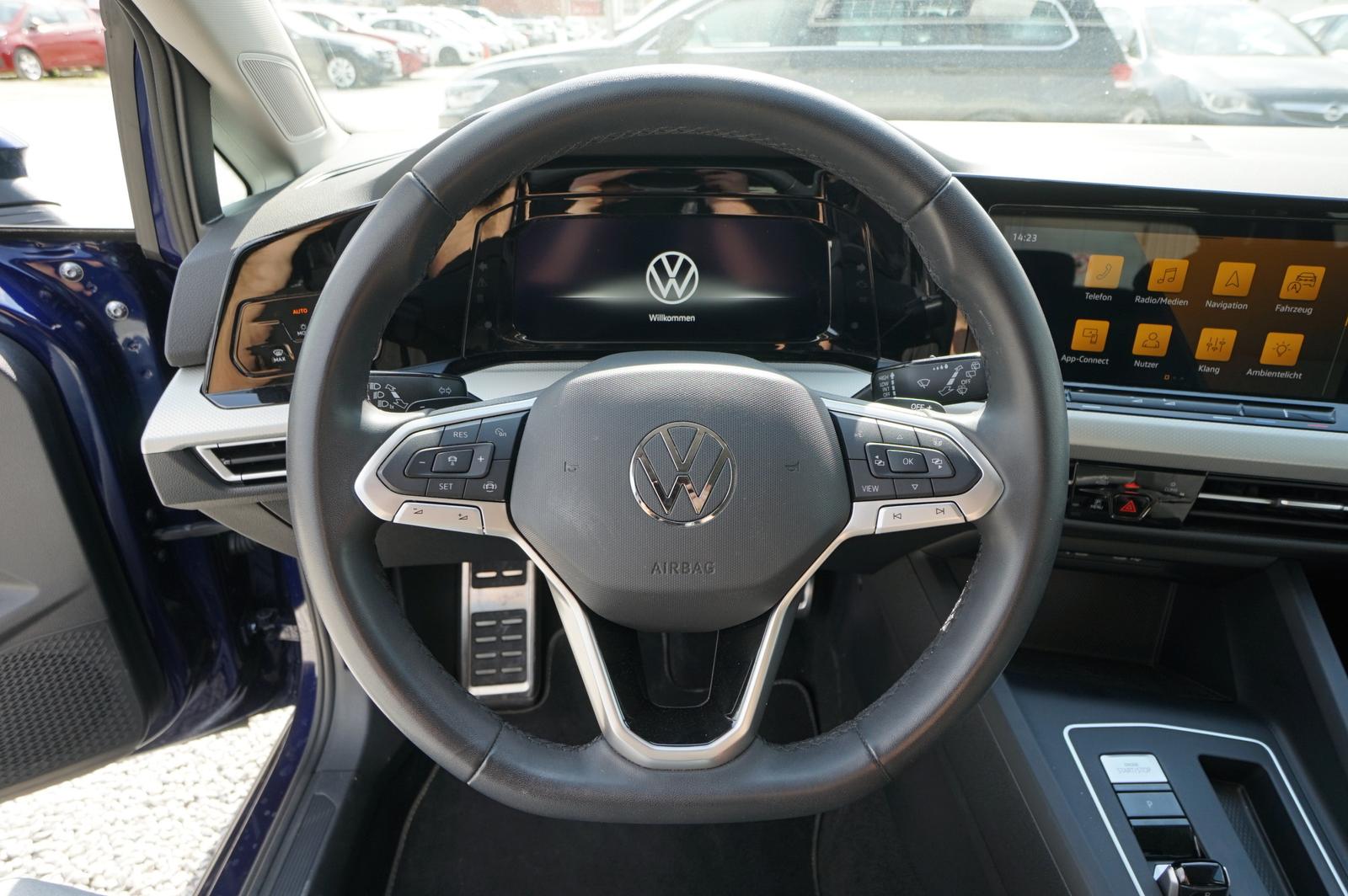 Volkswagen Golf VIII 1.0 eTSI Move DSG CarPlay ACC LED, миниатюра 15