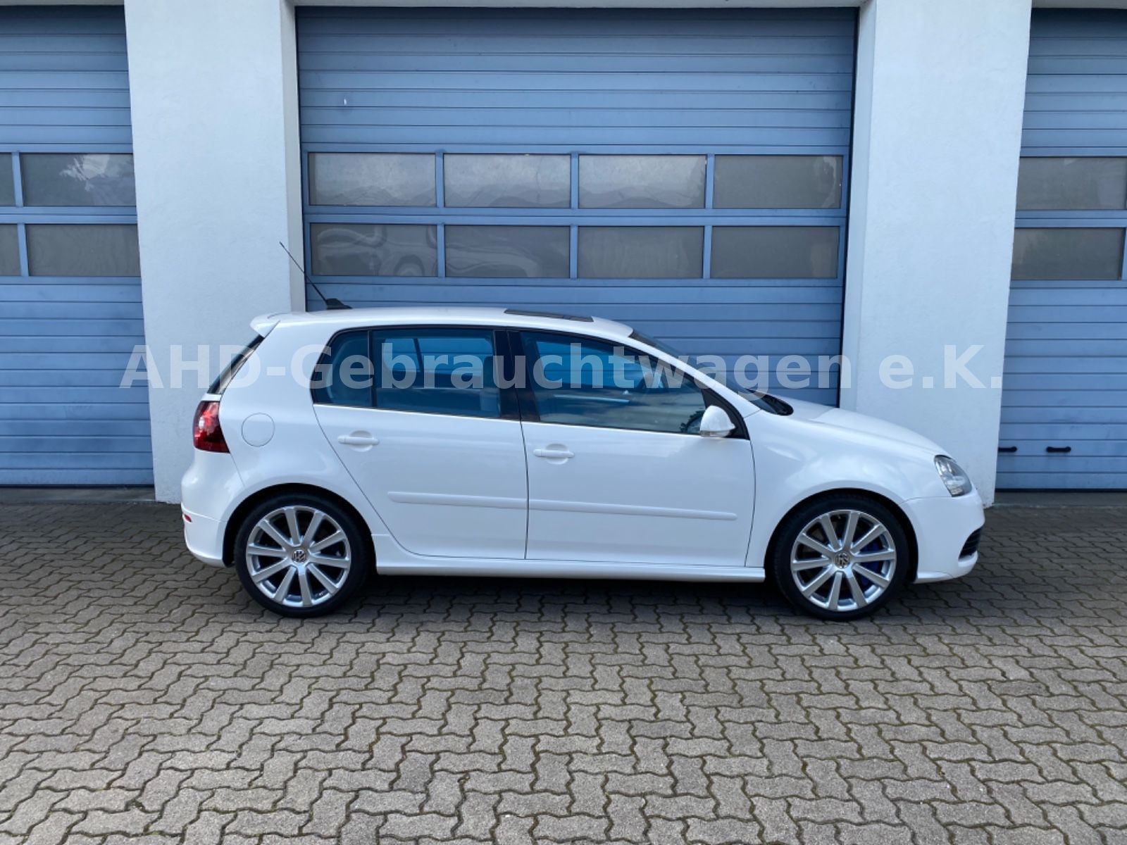 Fahrzeugabbildung Volkswagen Golf V Lim. R32