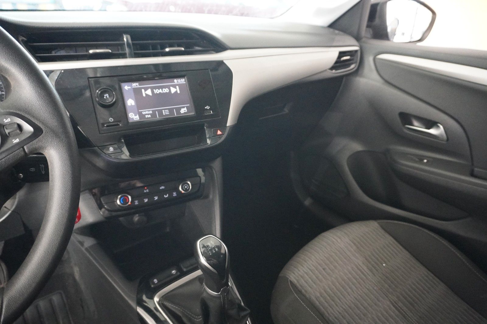 Fahrzeugabbildung Opel Corsa F 1.2 EDITION KLIMA/USB/TEMP./ASSIS./BT