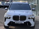 BMW X7 x40d M Sport IntAktL.Sky Standh.Trittbrett22" - weiße BMW X7