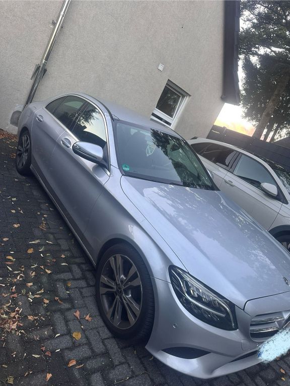 Image of Mercedes-Benz C 220