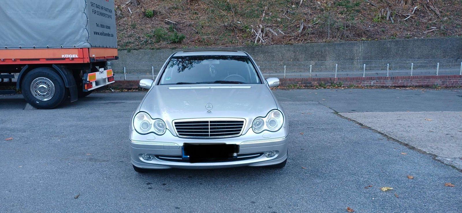 Mercedes-Benz C 180