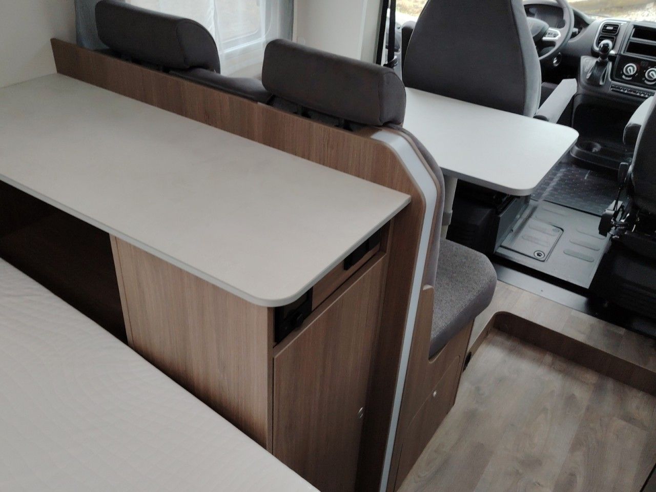 Fahrzeugabbildung Carado T135 PRO+ Markise Modell 2026