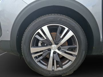 Peugeot 5008 Allure Pack 1.2 136 Kam.+KeyLess+LED+Navi