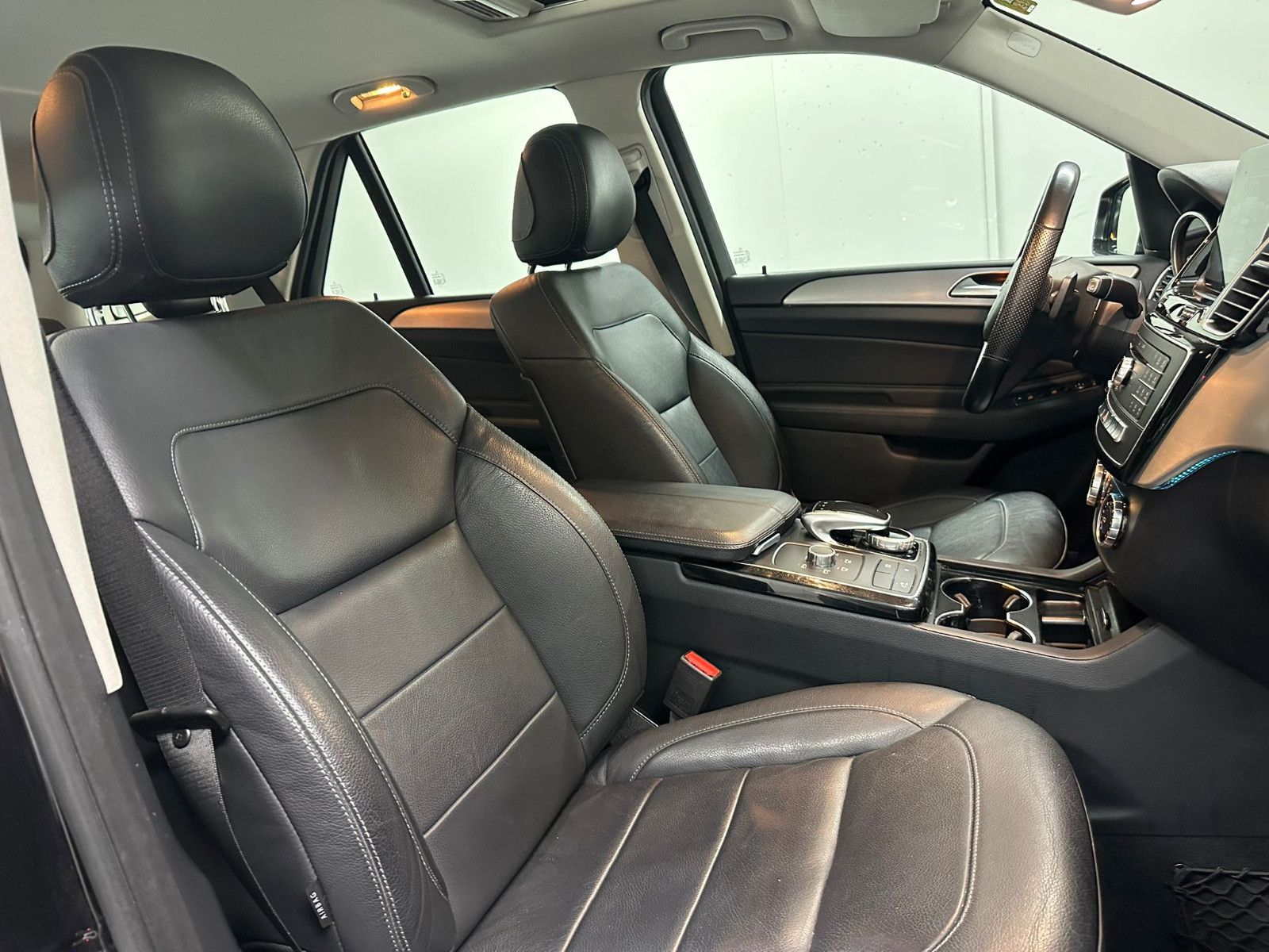 Fahrzeugabbildung Mercedes-Benz GLE 350 d 4MATIC *AHK*NAVI*IHC+*SCHIEBEDACH*LED