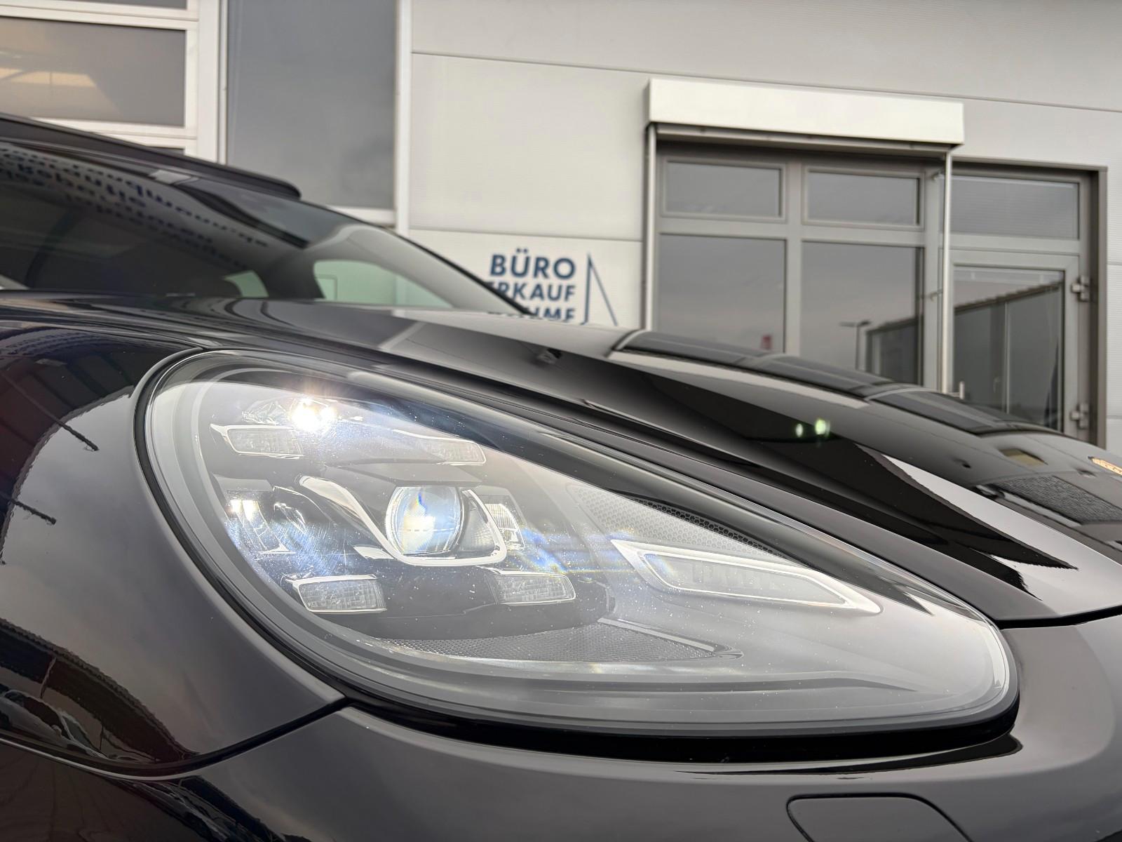 Porsche Cayenne Diesel DE-FZG PZ-SCHECKH. 21" TURBO MWST