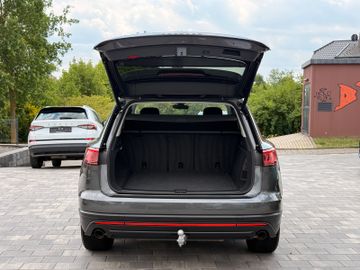 Volkswagen Touareg - 12