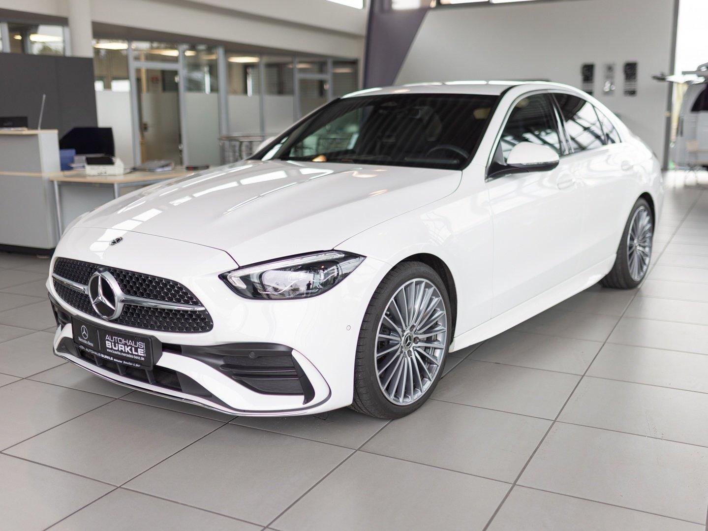 Mercedes-Benz C 180 AMG,LED,AHK,RüKam,19",Lenkradhz,Ambiente