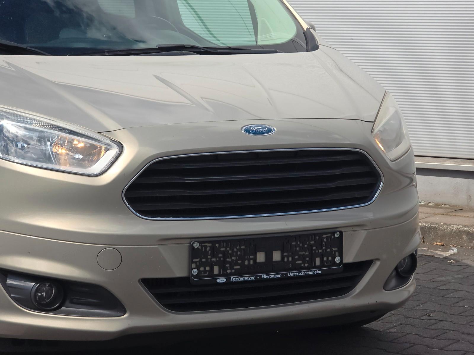 Ford Tourneo Courier Titanium (Garantie bis 2027)